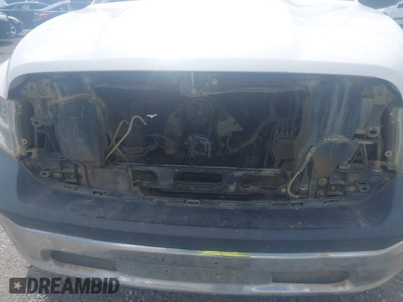 2015 Ram 1500 Tradesman z VIN 3C6JR6AT2FG554433, wystawiony jako IAAI lot #42114470 z przebiegiem Nie podano mil oraz . Historia ofert i sprzedaży dostępna na DreamBid. Obrazek 6.