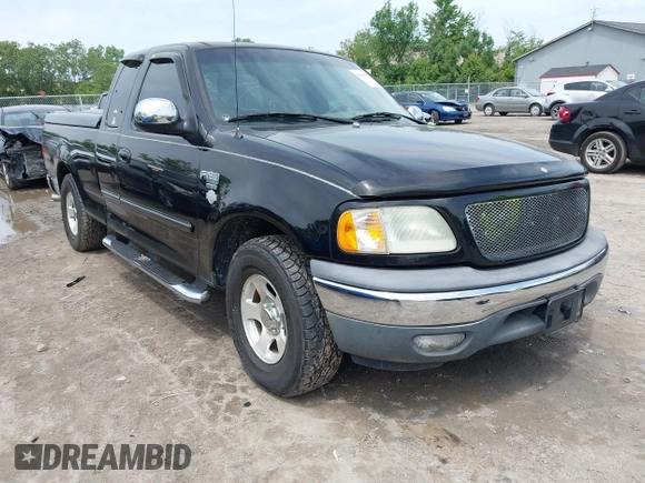 2002 Ford F-150 XL с VIN 1FTRX17W42NB62318, выставлен на аукционе IAAI как лот 42504137 с пробегом 221 200 миль миль и . История ставок и продаж доступна на DreamBid. Изображение 1.