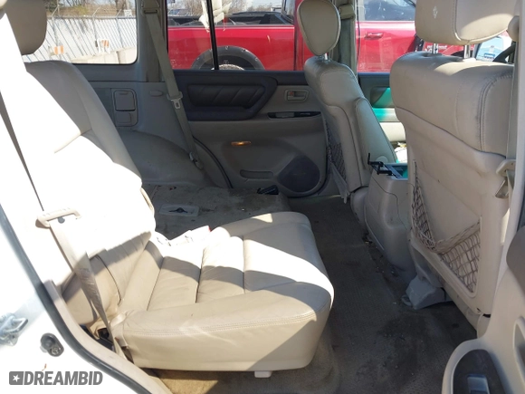 2000 Toyota Land Cruiser with VIN JT3HT05J5Y0126396, listed as a IAAI auction lot 41986185 with 201,156 mi miles. Bid and sale history available at carsss.com. Image 8.