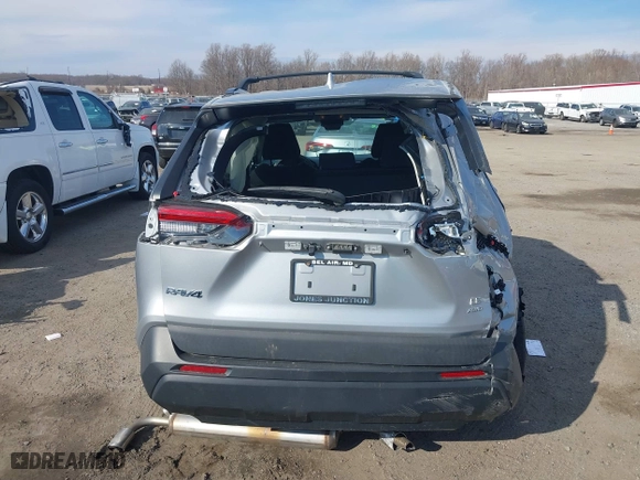 2020 Toyota RAV4 LE with VIN 2T3G1RFV7LW117920, listed as a IAAI auction lot 41637642 with 76,099 mi miles. Bid and sale history available at carsss.com. Image 16.