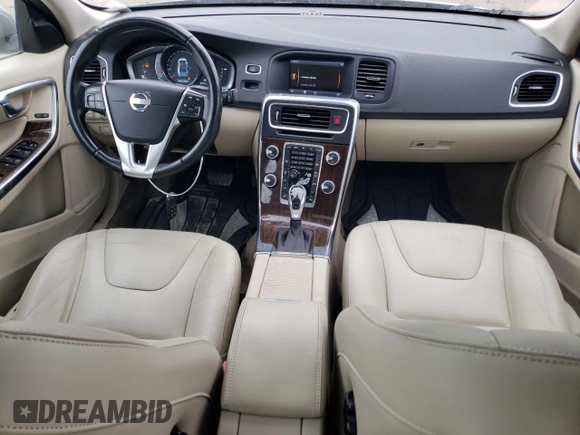 2015 Volvo S60 T5 Drive-E Premier Plus with VIN YV126MFC8F1307154, listed as a Copart auction lot 87926365 with 90,403 mi miles and Clean Title. Bid and sale history available at DreamBid. Image 8.