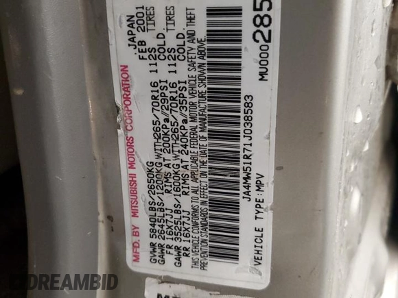 2001 Mitsubishi Montero Limited z VIN JA4MW51R71J038583, wystawiony jako Copart lot #83024384 z przebiegiem 157 538 mil mil oraz Szkoda całkowita • Salvage title. Historia ofert i sprzedaży dostępna na DreamBid. Obrazek 12.