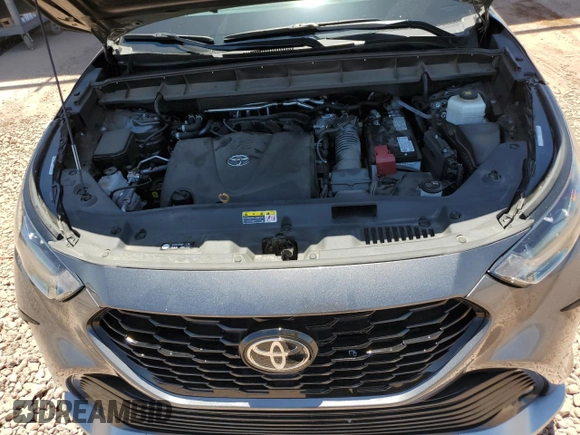 2022 Toyota Highlander XSE with VIN 5TDJZRBH2NS170804, listed as a Copart auction lot 61864415 with 39,705 mi miles and Salvage title. Bid and sale history available at DreamBid. Image 12.