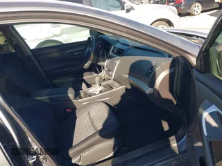 2016 Nissan Altima SR with VIN 1N4AL3AP7GC286386, listed as a IAAI auction lot 41814525 with 79,656 mi miles and . Bid and sale history available at DreamBid. Image 5.