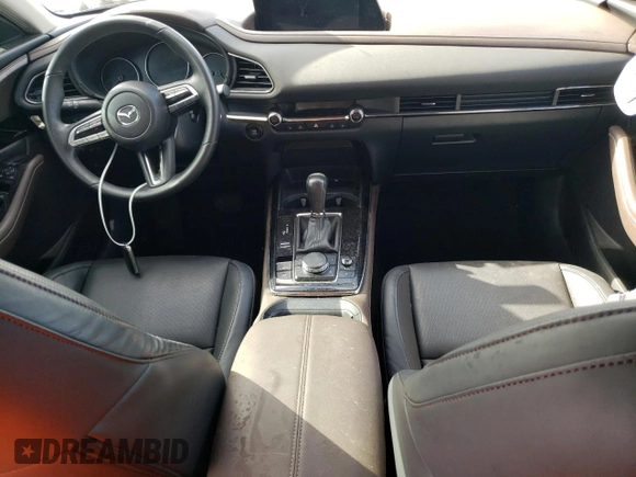 2021 Mazda CX-30 Premium with VIN 3MVDMBDLXMM305142, listed as a Copart auction lot 68692393 with 37,922 mi miles and Non repairable. Bid and sale history available at DreamBid. Image 8.