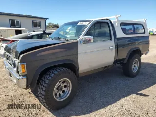 1994 Nissan Frontier XE z VIN 1N6SD11Y9RC340439, wystawiony jako Copart lot #85352714 z przebiegiem 142 847 mil mil oraz Szkoda całkowita • Salvage title. Historia ofert i sprzedaży dostępna na DreamBid. Obrazek 1.