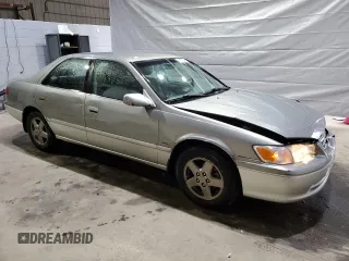 2001 Toyota Camry CE z VIN JT2BG28K810573972, wystawiony jako Copart lot #51733485 z przebiegiem 143 665 mil mil oraz Szkoda całkowita • Salvage title. Historia ofert i sprzedaży dostępna na DreamBid. Obrazek 4.