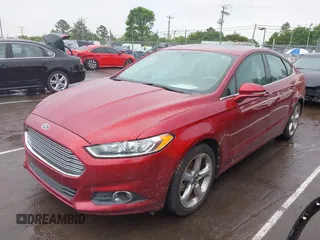 2013 Ford Fusion SE with VIN 3FA6P0HR7DR110516, listed as a IAAI auction lot 42127684 with 123,996 mi miles. Bid and sale history available at carsss.com. Image 2.
