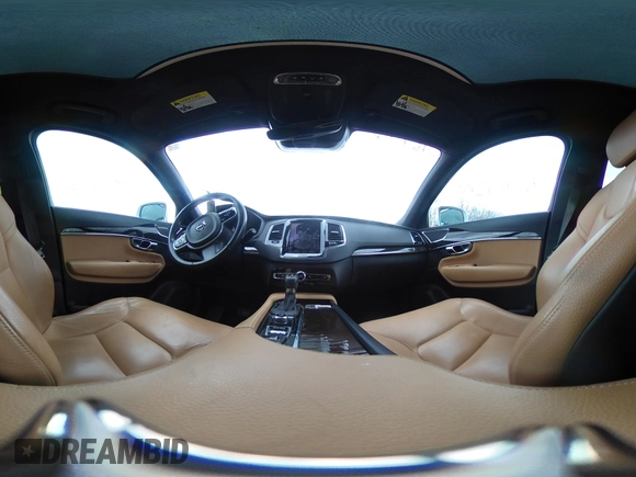 2018 Volvo XC90 Momentum with VIN YV4A22PK0J1337228, listed as a IAAI auction lot 41967308 with 128,207 mi miles. Bid and sale history available at carsss.com. Image 19.