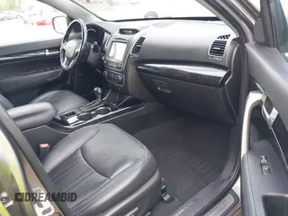 2014 Kia Sorento SX with VIN 5XYKWDA72EG518235, listed as a IAAI auction lot 42165235 with 131,603 mi miles. Bid and sale history available at carsss.com. Image 5.