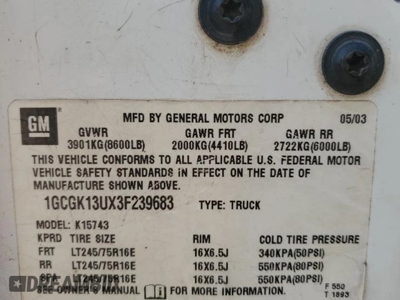 2003 Chevrolet Silverado 1500HD LS z VIN 1GCGK13UX3F239683, wystawiony jako Copart lot #69690574 z przebiegiem 253 887 mil mil oraz Szkoda całkowita • Salvage title. Historia ofert i sprzedaży dostępna na DreamBid. Obrazek 12.