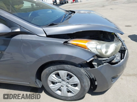 2013 Hyundai Elantra GLS с VIN 5NPDH4AEXDH305414, выставлен на аукционе IAAI как лот 42282887 с пробегом 56 935 миль миль и . История ставок и продаж доступна на DreamBid. Изображение 14.