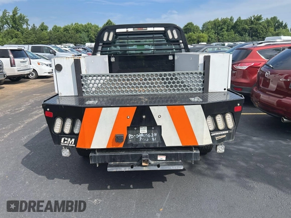 2012 Ford F-250 XL z VIN 1FT7X2B64CEC58701, wystawiony jako IAAI lot #42843909 z przebiegiem 215 931 mil mil oraz . Historia ofert i sprzedaży dostępna na DreamBid. Obrazek 13.