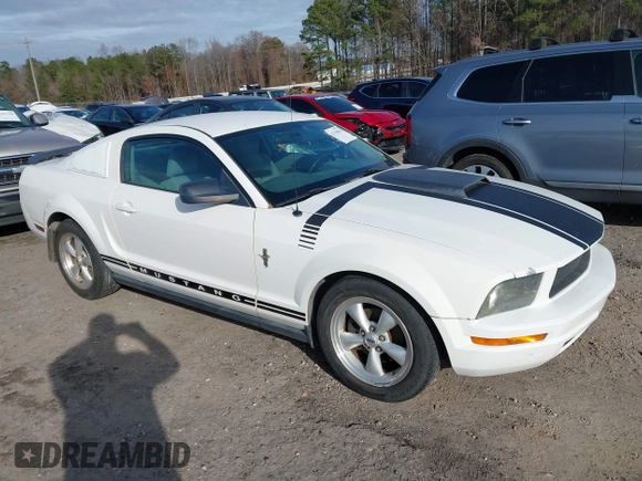 2006 Ford Mustang Standard with VIN 1ZVHT80N365135356, listed as a IAAI auction lot 41118834 with 190,401 mi miles. Bid and sale history available at carsss.com. Image 1.