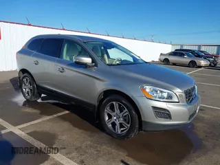 2012 Volvo XC60 3.0L с VIN YV4902DZ1C2293876, выставлен на аукционе IAAI как лот 41415355 с пробегом 48 620 миль миль и . История ставок и продаж доступна на DreamBid. Изображение 1.