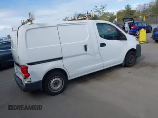 2017 Nissan NV200 S z VIN 3N6CM0KN8HK708136, wystawiony jako IAAI lot #42044129 z przebiegiem 159 517 mil mil oraz . Historia ofert i sprzedaży dostępna na DreamBid. Obrazek 4.