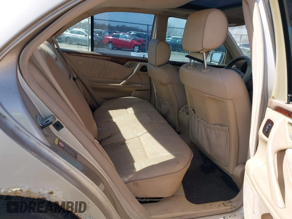 2002 Mercedes-Benz E-Class with VIN WDBJF65J82B413278, listed as a IAAI auction lot 41838880 with 1 mi miles. Bid and sale history available at carsss.com. Image 8.
