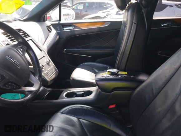 2019 Lincoln MKC Reserve with VIN 5LMCJ3D97KUL44398, listed as a IAAI auction lot 42513739 with 106,078 mi miles and . Bid and sale history available at DreamBid. Image 18.