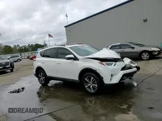 2018 Toyota RAV4 XLE with VIN JTMWFREV3JJ737450, listed as a Copart auction lot 50206255 with 7,805 mi miles and Salvage Title. Bid and sale history available at DreamBid. Image 15.