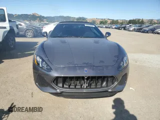2019 Maserati GranTurismo Sport z VIN ZAM45VMAXK0312263, wystawiony jako Copart lot #58569595 z przebiegiem 4 574 mil mil oraz Szkoda całkowita • Salvage title. Historia ofert i sprzedaży dostępna na DreamBid. Obrazek 5.