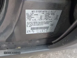 2004 Ford Escape XLT z VIN 1FMCU931X4DA18154, wystawiony jako IAAI lot #42364169 z przebiegiem 173 391 mil mil oraz . Historia ofert i sprzedaży dostępna na DreamBid. Obrazek 9.