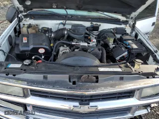 1997 Chevrolet Tahoe with VIN 1GNEK13R8VJ372825, listed as a Copart auction lot 47395435 with 211,491 mi miles and Salvage Title. Bid and sale history available at carsss.com. Image 12.