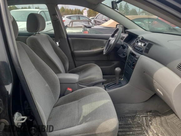 2005 Toyota Corolla CE with VIN 2T1BR32E55C909065, listed as a Copart auction lot 53958825 with 299,999 mi miles and Clean Title. Bid and sale history available at DreamBid. Image 5.