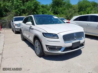 2019 Lincoln Nautilus Reserve with VIN 2LMPJ6L96KBL12639, listed as a IAAI auction lot 42081118 with 23,741 mi miles. Bid and sale history available at carsss.com. Image 1.