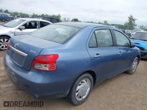 2007 Toyota Yaris with VIN JTDBT923X71093948, listed as a IAAI auction lot 39981180 with 317,082 mi miles. Bid and sale history available at carsss.com. Image 4.