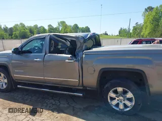 2017 GMC Sierra 1500 SLT z VIN 3GTU2NEC6HG358190, wystawiony jako IAAI lot #42038981 z przebiegiem 299 100 mil mil oraz . Historia ofert i sprzedaży dostępna na DreamBid. Obrazek 6.