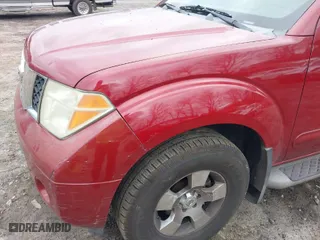 2007 Nissan Pathfinder S with VIN 5N1AR18U37C637525, listed as a IAAI auction lot 41534297 with 185,887 mi miles. Bid and sale history available at carsss.com. Image 6.