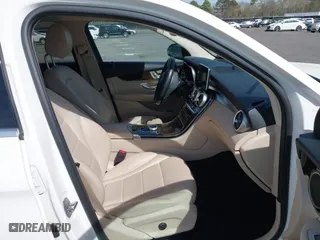2019 Mercedes-Benz GLC with VIN WDC0G4JB3KV150851, listed as a IAAI auction lot 41835987 with 1 mi miles. Bid and sale history available at carsss.com. Image 5.