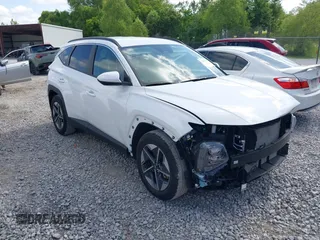 2025 Hyundai Tucson SEL with VIN 5NMJB3DE2SH492894, listed as a IAAI auction lot 42087529 with 7,903 mi miles. Bid and sale history available at carsss.com. Image 1.