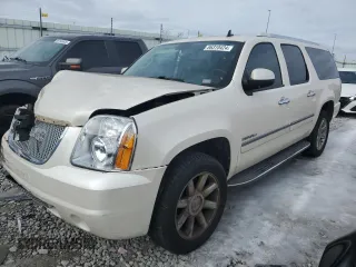 2012 GMC Yukon XL Denali with VIN 1GKS1MEF2CR298971, listed as a Copart auction lot 86310424 with 0 mi miles and Salvage Title. Bid and sale history available at carsss.com. Image 1.
