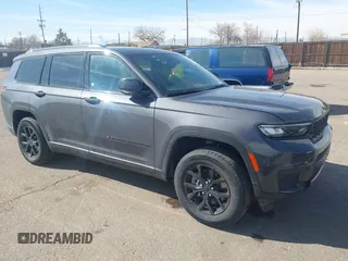 2024 Jeep Grand Cherokee Altitude z VIN 1C4RJKAG8R8535829, wystawiony jako IAAI lot #41583514 z przebiegiem 27 491 mil mil oraz . Historia ofert i sprzedaży dostępna na DreamBid. Obrazek 1.