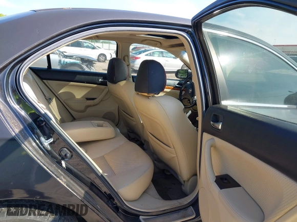 2006 Acura TSX с VIN JH4CL96826C013439, выставлен на аукционе IAAI как лот 42440712 с пробегом 174 504 миль миль и . История ставок и продаж доступна на DreamBid. Изображение 8.