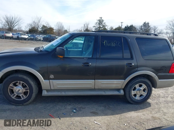 2005 Ford Expedition Eddie Bauer with VIN 1FMFU18555LA39558, listed as a IAAI auction lot 41608822 with 222,057 mi miles. Bid and sale history available at carsss.com. Image 14.