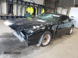 1989 Pontiac Firebird z VIN 1G2FW2180KL231950, wystawiony jako Copart lot #84885854 z przebiegiem 89 815 mil mil oraz Czysty tytuł • Clean title. Historia ofert i sprzedaży dostępna na DreamBid. Obrazek 1.