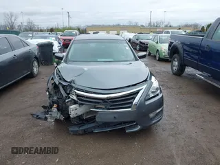 2015 Nissan Altima 2.5 S with VIN 1N4AL3AP4FC145273, listed as a IAAI auction lot 41918180 with 136,239 mi miles. Bid and sale history available at carsss.com. Image 12.