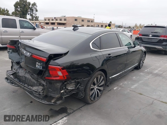 2023 Volvo S90 Plus z VIN LVY062MN1PP348741, wystawiony jako IAAI lot #40519151 z przebiegiem 49 300 mil mil oraz . Historia ofert i sprzedaży dostępna na DreamBid. Obrazek 4.
