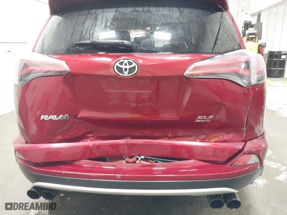 2018 Toyota RAV4 XLE with VIN 2T3RFREV7JW725929, listed as a IAAI auction lot 41736052 with 49,138 mi miles. Bid and sale history available at carsss.com. Image 6.