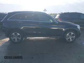 2022 Mercedes-Benz GLC 300 with VIN W1N0G8DB7NV394945, listed as a IAAI auction lot 42060999 with 17,332 mi miles and . Bid and sale history available at DreamBid. Image 14.