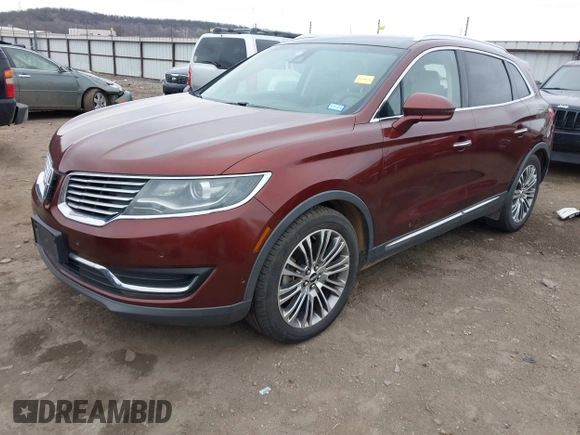 2016 Lincoln MKX Reserve z VIN 2LMPJ6LP0GBL42595, wystawiony jako IAAI lot #41248786 z przebiegiem 99 895 mil mil oraz . Historia ofert i sprzedaży dostępna na DreamBid. Obrazek 18.