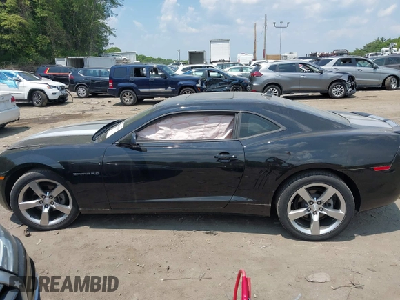 2011 Chevrolet Camaro 2LT с VIN 2G1FC1ED5B9122079, выставлен на аукционе IAAI как лот 42407944 с пробегом 68 581 миль миль и . История ставок и продаж доступна на DreamBid. Изображение 15.