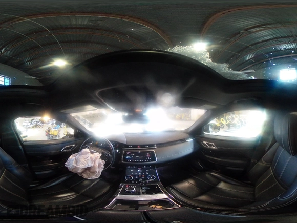 2020 Land Rover Range Rover Velar with VIN SALYM2EV0LA239787, listed as a IAAI auction lot 41378206 with 100,488 mi miles and . Bid and sale history available at DreamBid. Image 18.