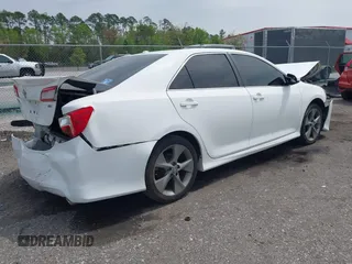 2012 Toyota Camry SE with VIN 4T1BK1FK6CU508242, listed as a IAAI auction lot 41870589 with 270,724 mi miles. Bid and sale history available at carsss.com. Image 4.