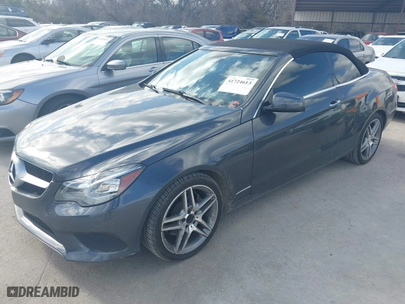 2014 Mercedes-Benz E-Class E 350 with VIN WDDKK5KF2EF230389, listed as a IAAI auction lot 41724613 with 52,245 mi miles. Bid and sale history available at carsss.com. Image 19.