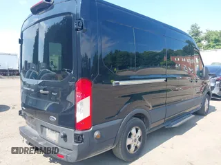 2019 Ford Transit Passenger XL with VIN 1FBAX2CG5KKA77205, listed as a IAAI auction lot 40028485 with 89,924 mi miles and . Bid and sale history available at carsss.com. Image 4.