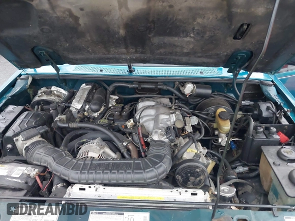 1994 Ford Explorer Eddie Bauer with VIN 1FMDU34X8RUB85544, listed as a IAAI auction lot 41136031 with Not provided miles and . Bid and sale history available at DreamBid. Image 10.