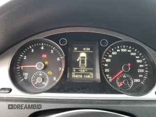 2013 Volkswagen CC Sport с VIN WVWAN7AN6DE538025, выставлен на аукционе Copart как лот 52365035 с пробегом 254 210 миль миль и Списание • Salvage title. История ставок и продаж доступна на DreamBid. Изображение 9.